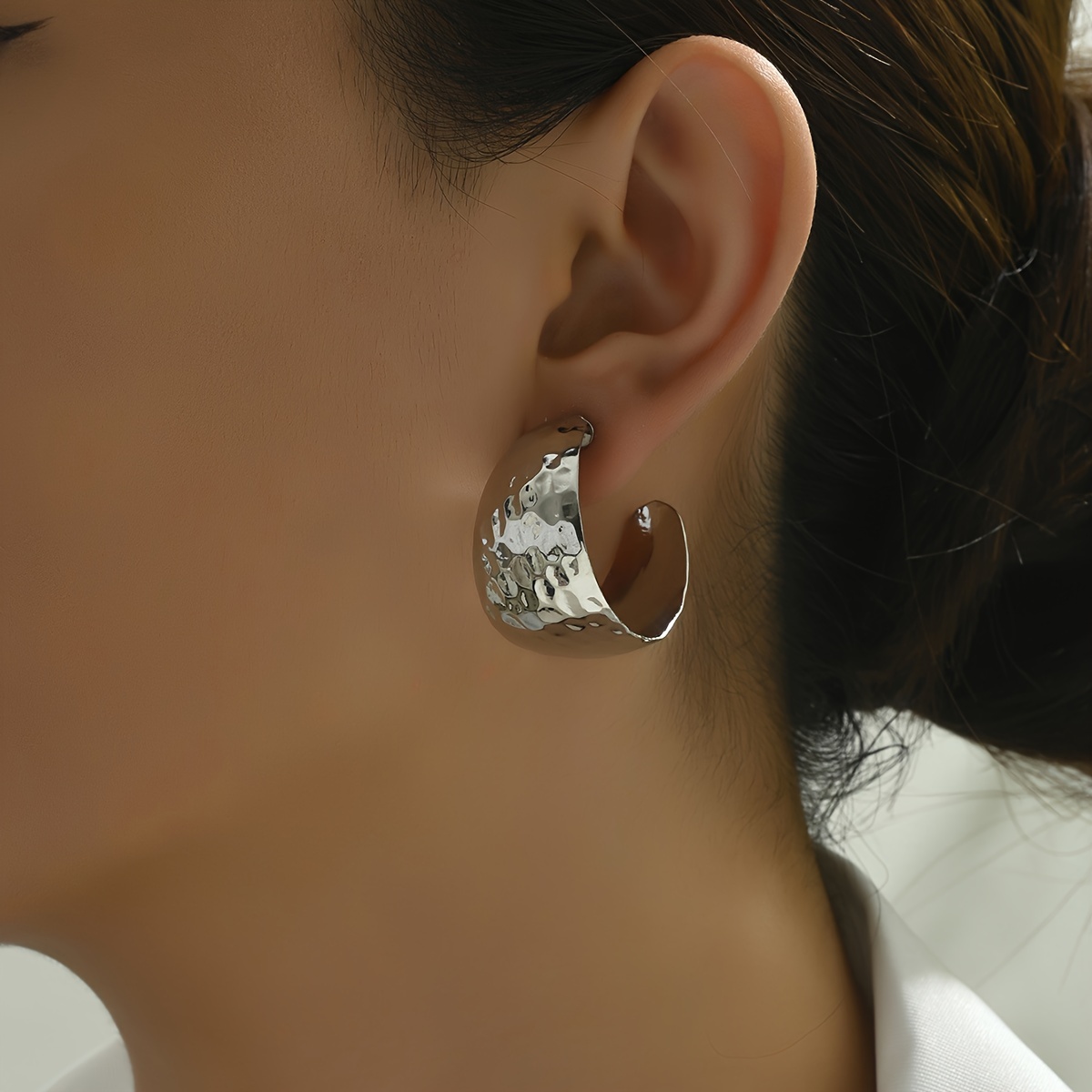 European & American Style Silver Needle Wide Earrings